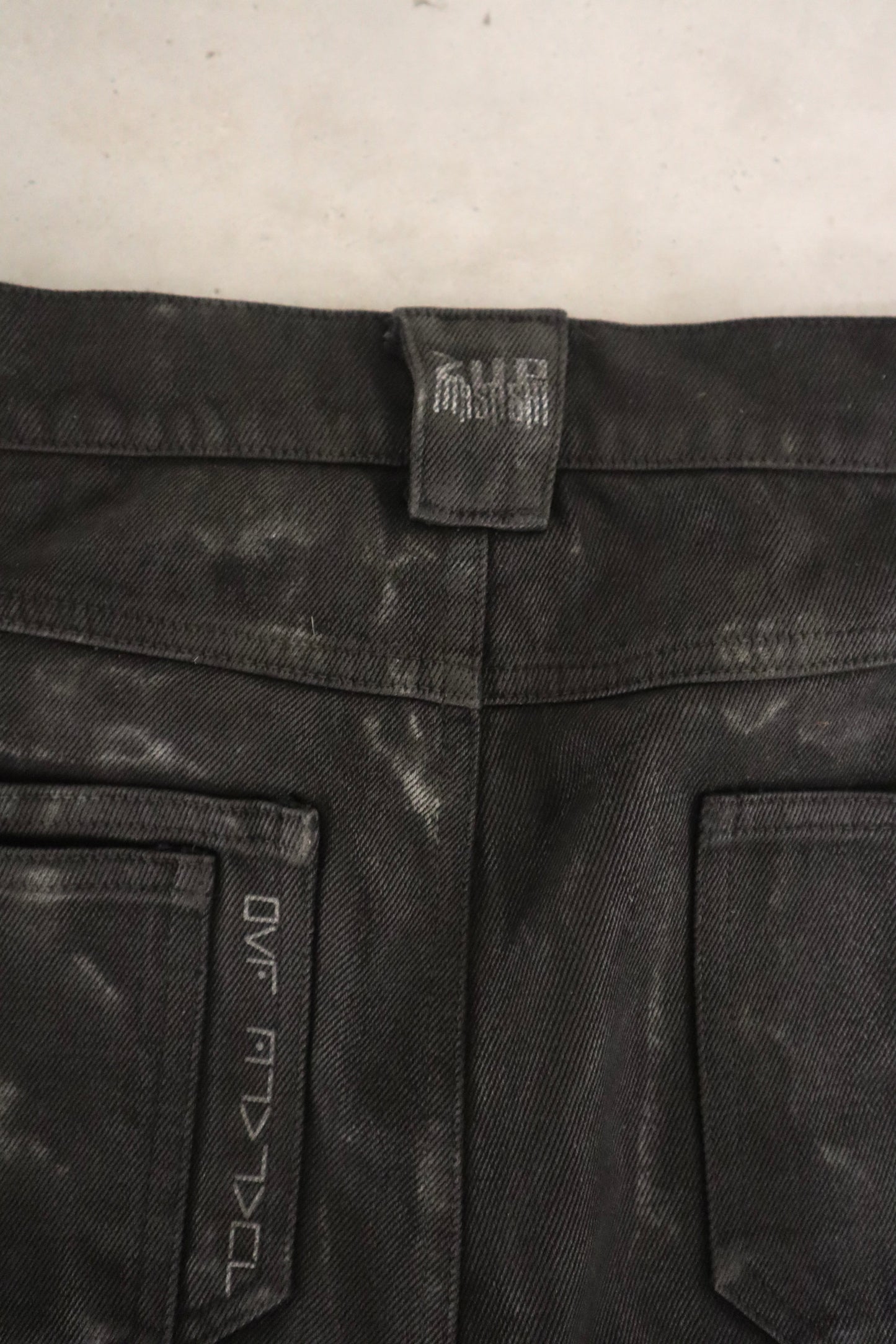 IRON WAXED JEANS